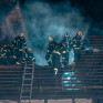Elektrofahrzeug in Garage in Vollbrand